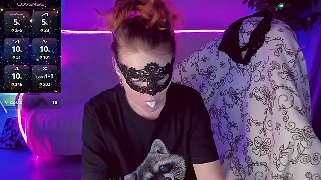 Sexy-Housewife online show from January 22, 2025, 7:45 pm