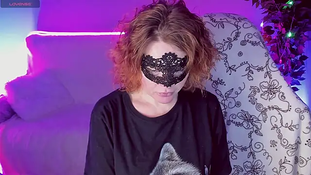 Sexy-Housewife online show from January 24, 2025, 7:49 pm