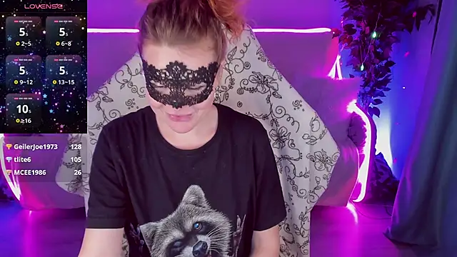 Sexy-Housewife online show from January 25, 2025, 1:54 am