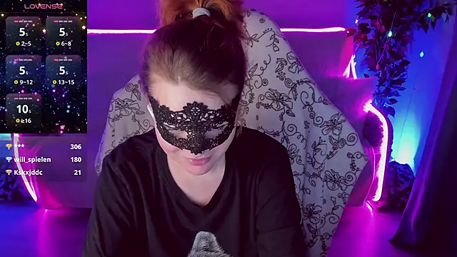 Sexy-Housewife online show from January 26, 2025, 2:56 am