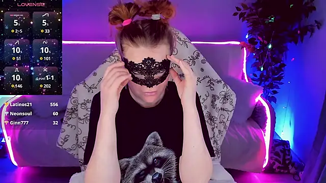 Sexy-Housewife online show from February 6, 2025, 12:05 pm