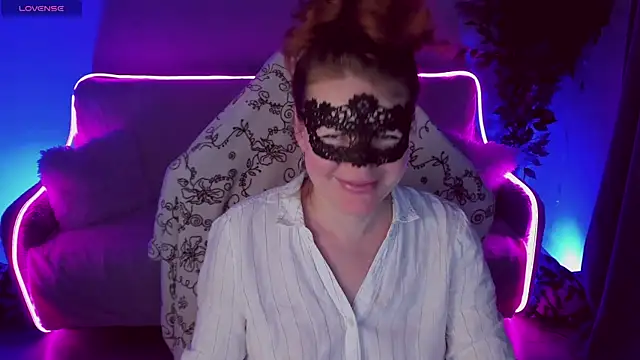 Sexy-Housewife online show from March 6, 2025, 12:52 pm