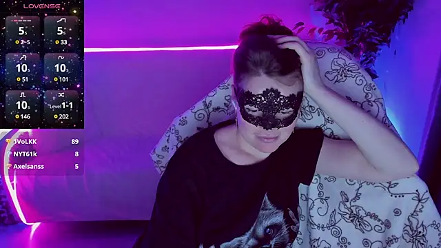 Sexy-Housewife online show from March 8, 2025, 12:30 pm