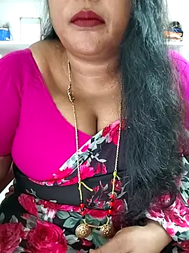Snapshot of Swapna_143 chatting on May 6, 2026, 6:52 am Swapna 143 online show from May 6, 2026, 6:52 am