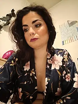 Saturnia Yvonne online show from December 4, 2024, 5:55 pm