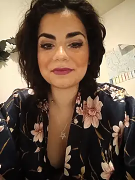 Saturnia Yvonne online show from December 4, 2024, 11:35 pm