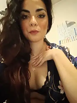 Saturnia Yvonne online show from December 6, 2024, 5:33 pm