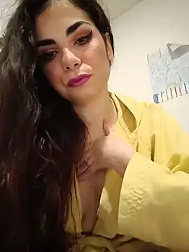 Saturnia Yvonne online show from December 12, 2024, 7:37 pm