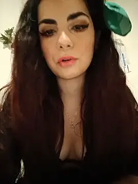 Saturnia Yvonne online show from January 8, 2025, 6:09 pm