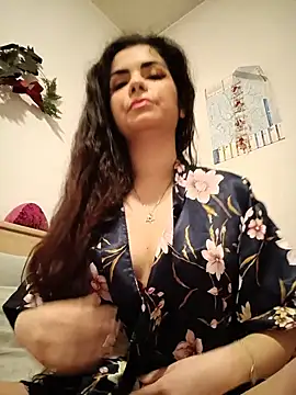 Saturnia Yvonne online show from February 20, 2025, 4:57 pm