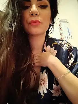 Saturnia Yvonne online show from February 21, 2025, 12:05 am