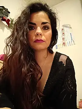 Saturnia Yvonne online show from March 6, 2025, 5:54 pm