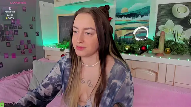 Snapshot of Kruela_Eva chatting on January 18, 2026, 10:35 pm Kruela Eva online show from January 18, 2026, 10:35 pm