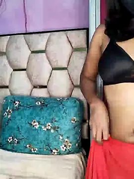 juhicpl143 online show from December 2, 2024, 9:45 am