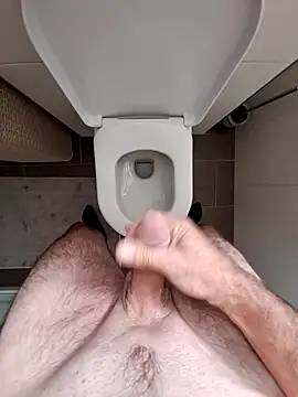 oldermanforwomen online show from September 23, 2025, 12:52 pm