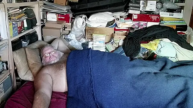 hadeszeuss2 online show from December 26, 2024, 4:14 pm