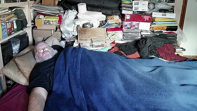 hadeszeuss2 online show from January 9, 2025, 3:12 pm