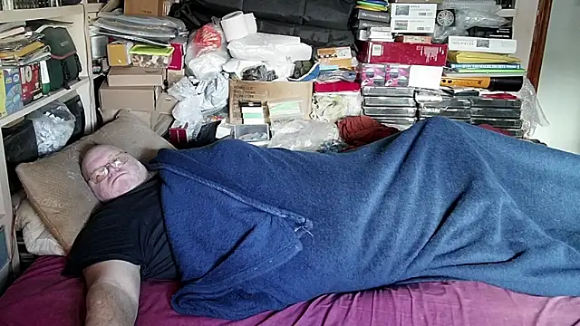 hadeszeuss2 online show from January 18, 2025, 3:05 pm