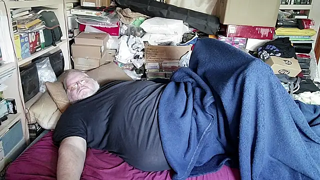 hadeszeuss2 online show from March 21, 2025, 3:02 pm