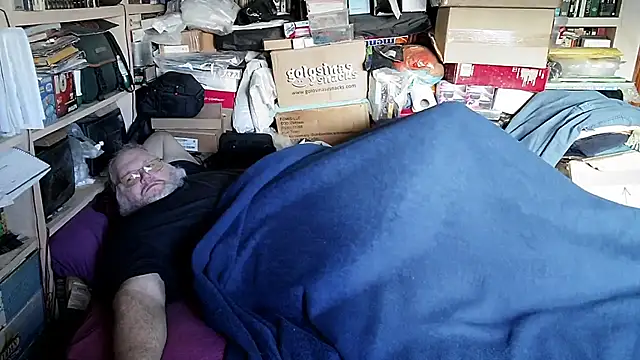 hadeszeuss2 online show from January 7, 2026, 2:41 pm