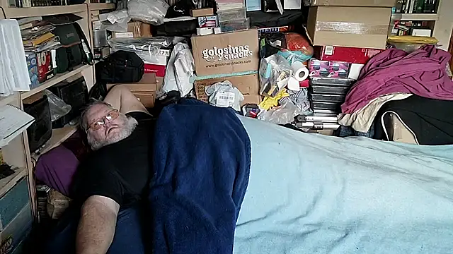 hadeszeuss2 online show from January 16, 2026, 2:43 pm