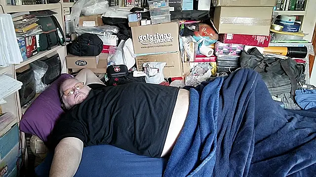 hadeszeuss2 online show from March 21, 2026, 3:04 pm