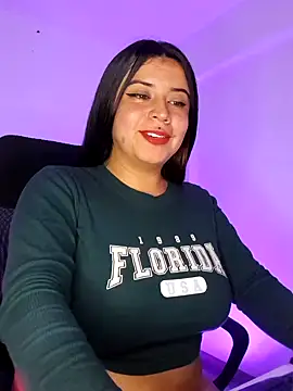 Devilsweet17 online show from January 12, 2025, 1:21 am