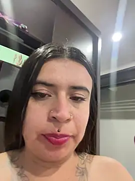 Devilsweet17 online show from February 15, 2025, 12:26 am