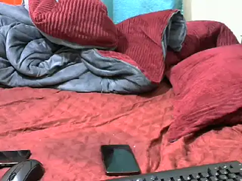 Snapshot of Creamy_dolly chatting on December 19, 2024, 1:18 am Creamy dolly online show from December 19, 2024, 1:18 am