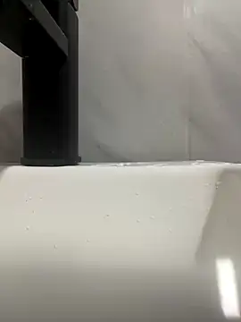 Lb20gostoso online show from November 4, 2025, 9:47 pm