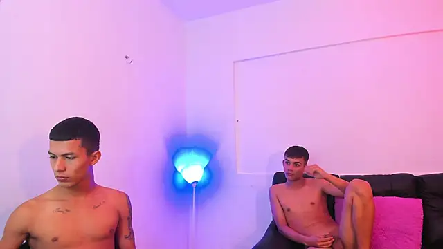 interracial wallen online show from January 18, 2025, 5:31 am