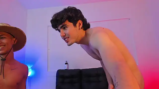 interracial wallen online show from January 24, 2025, 5:10 am