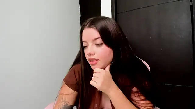 Tender lia online show from January 10, 2026, 9:52 pm