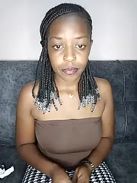 Snapshot of pretty-eyes23 chatting on December 18, 2024, 6:14 pm pretty-eyes23 online show from December 18, 2024, 6:14 pm