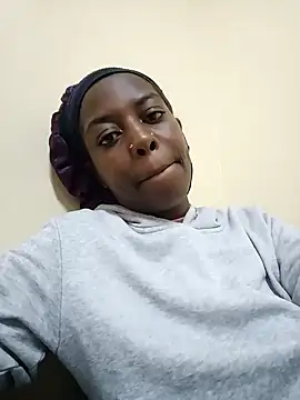 Snapshot of pretty-eyes23 chatting on January 14, 2025, 8:31 am pretty-eyes23 online show from January 14, 2025, 8:31 am