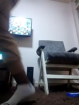 Snapshot of pretty-eyes23 chatting on February 2, 2025, 4:54 pm pretty-eyes23 online show from February 2, 2025, 4:54 pm