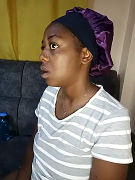 Snapshot of pretty-eyes23 chatting on February 15, 2025, 11:03 pm pretty-eyes23 online show from February 15, 2025, 11:03 pm