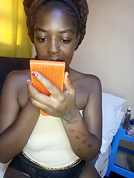 Snapshot of pretty-eyes23 chatting on March 12, 2025, 6:18 am pretty-eyes23 online show from March 12, 2025, 6:18 am