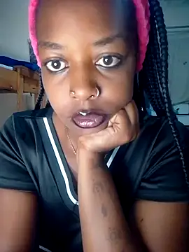 Snapshot of pretty-eyes23 chatting on November 16, 2025, 5:13 am pretty-eyes23 online show from November 16, 2025, 5:13 am