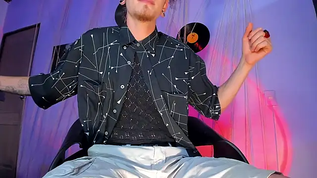 MrShaggy online show from January 24, 2025, 9:37 pm