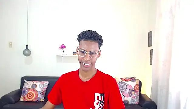 maiki18  online show from January 29, 2025, 1:38 pm