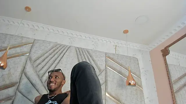 Snapshot of JamesParck chatting on February 7, 2025, 3:19 pm JamesParck online show from February 7, 2025, 3:19 pm