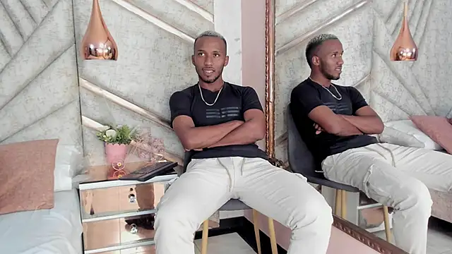 Snapshot of JamesParck chatting on February 28, 2025, 6:31 pm JamesParck online show from February 28, 2025, 6:31 pm