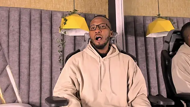 JamesParck online show from April 16, 2026, 12:11 am