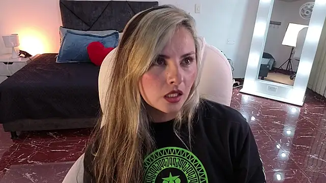 brandy sweet  online show from January 16, 2026, 3:54 am