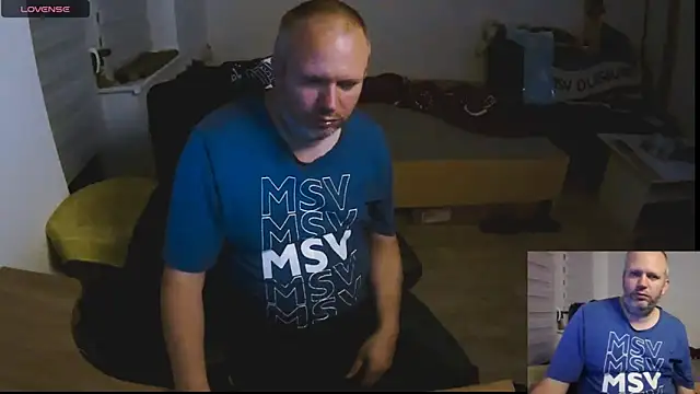 ShyBoy1982 online show from October 10, 2025, 10:09 pm