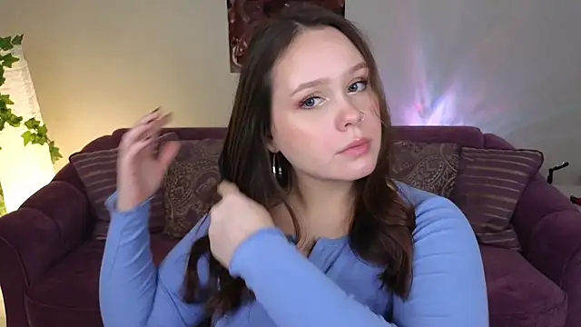 miki miki cutie  online show from December 15, 2024, 4:26 pm