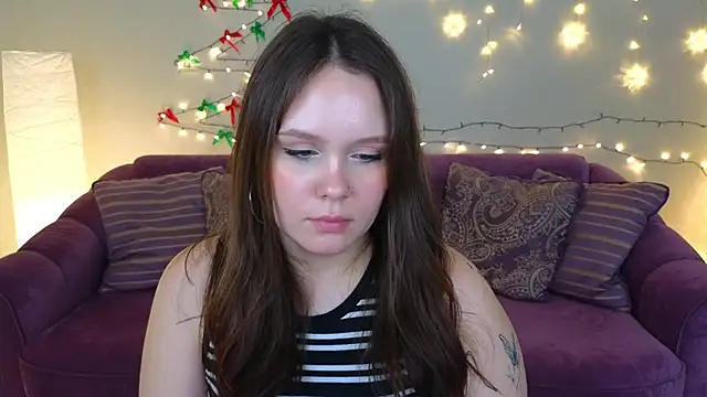 miki miki cutie  online show from December 19, 2024, 7:40 pm