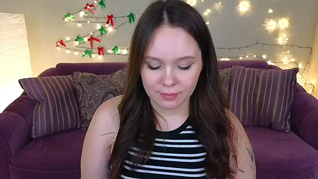 miki miki cutie  online show from December 22, 2024, 5:23 am