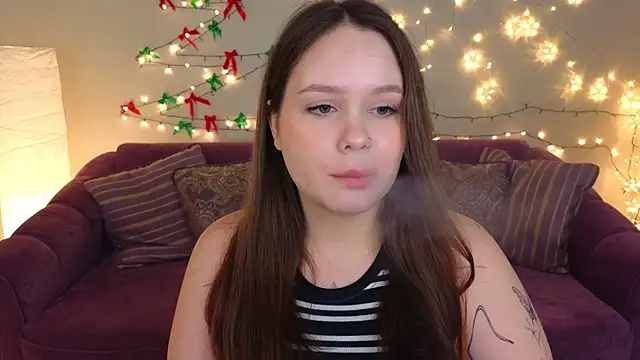 miki miki cutie  online show from December 27, 2024, 5:05 pm